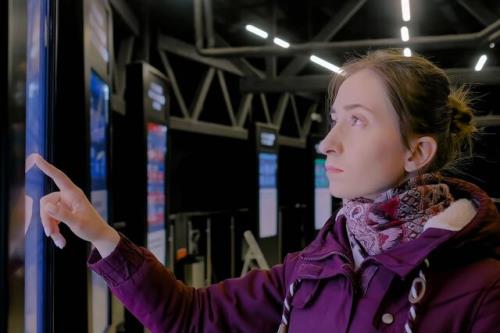 صفحه نمایش های لمسی ضدباکتری می شوند