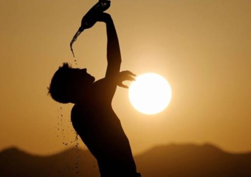 یک پنجم سال زیر تیغ فرابنفش ازون از ما محافظت می کند ولی نه همیشه