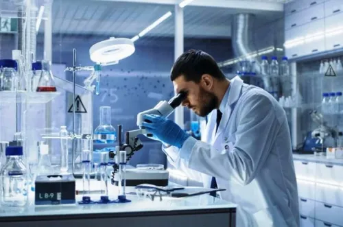 بسته حمایتی دولت برای 15 هزار استاد و دانشجو با هدف مرجعیت علمی