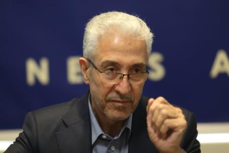 وزیر علوم از پژوهشگاه ملی مهندسی ژنتیك و زیست فناوری بازدید كرد